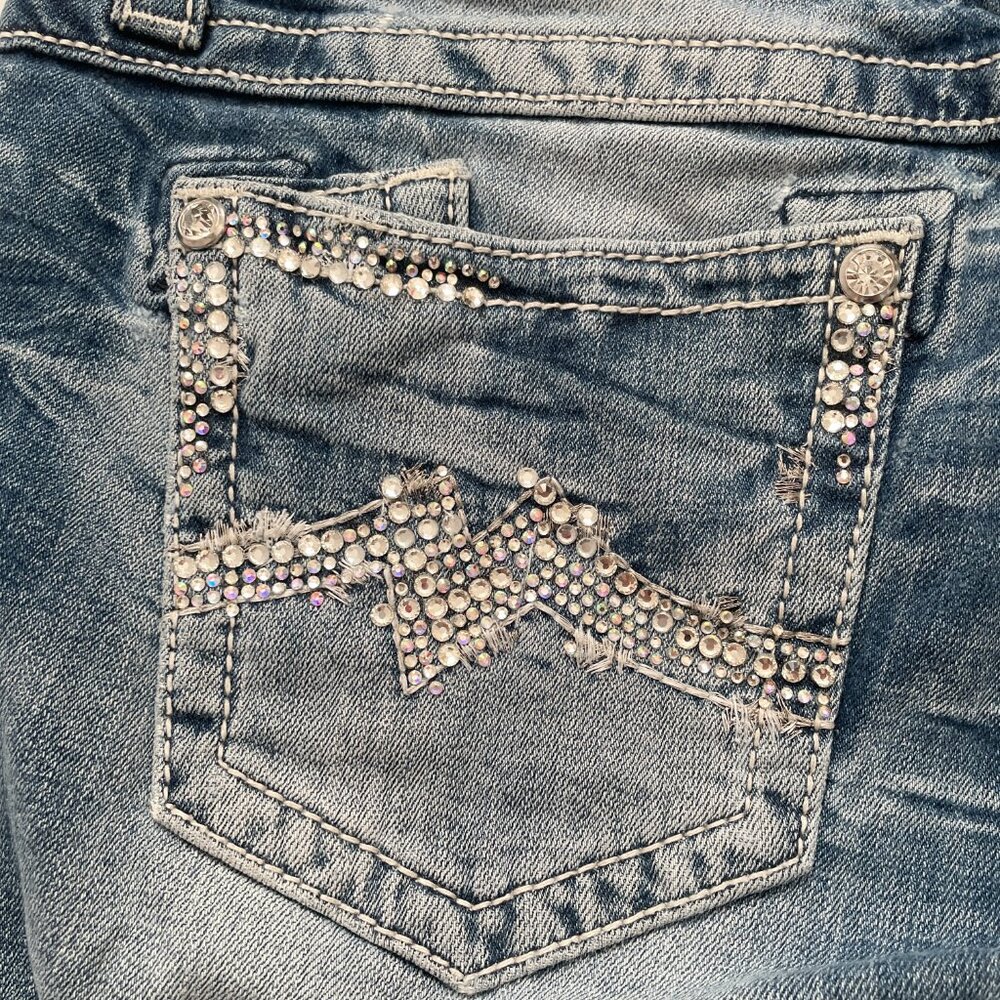 Miss Me Bling Bermuda Jean Shorts Size 33 Denim Cut Off Rhinestone Crystal Gem - Picture 8 of 10